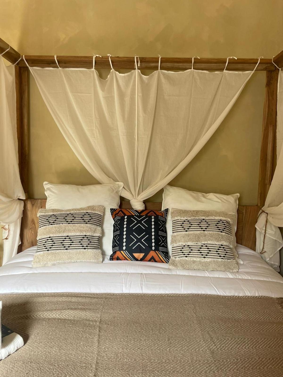 Serengeti Safari Holiday home Sigean